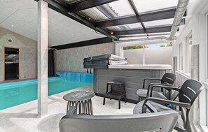Piscine couverte