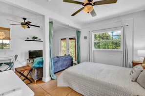 4 Schlafzimmer, Schreibtisch, Bügeleisen/Bügelbrett, kostenloses WLAN