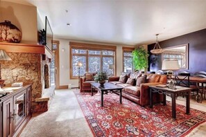 Exterior - Ski in, ski out 3 Bedroom at Lone Eagle in River Run (Keystone)