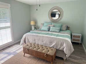 3 bedrooms, iron/ironing board, free WiFi, bed sheets - 5 Camellia St- Beach Vacation! 3 Bedroom/3 Bath (Hilton Head)