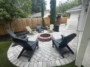 Property grounds - 5 Camellia St- Beach Vacation! 3 Bedroom/3 Bath (Hilton Head)