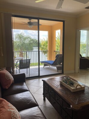 Smart TV - Affordable Luxury in Clearwater Old Tampa Bay. Water view! (Clearwater)