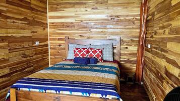 2 quartos, berço de viagem, Wi-Fi de cortesia, roupa de cama