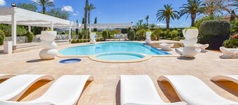 Nice home in Partinico with outdoor swimming pool