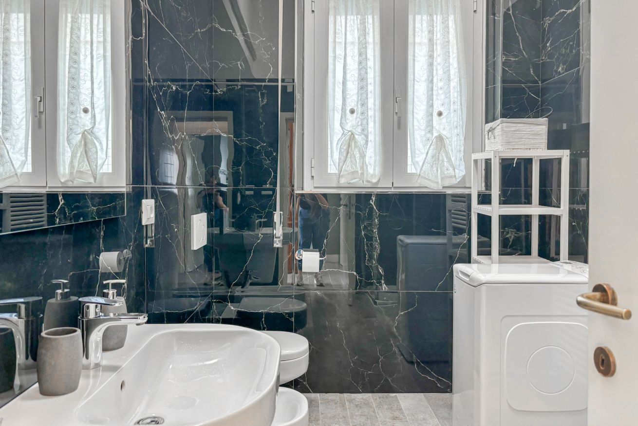 Doccia, asciugacapelli, bidet