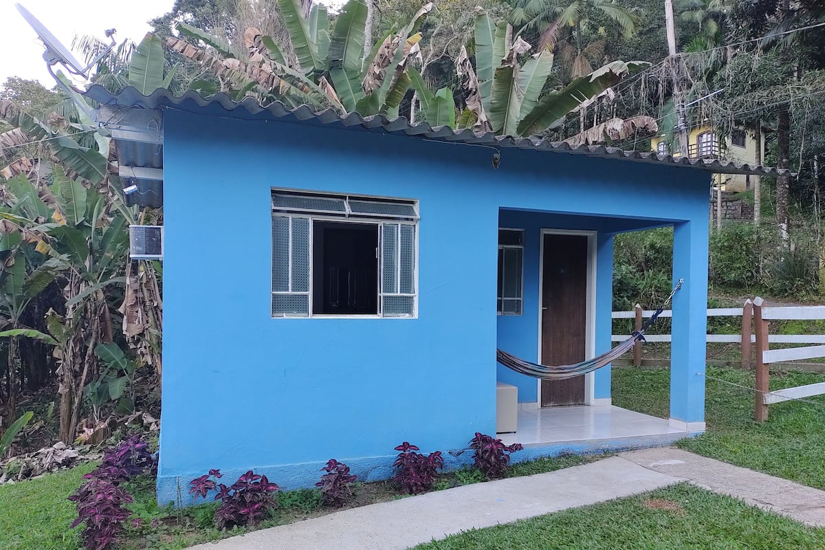 Comfort Triple Room | Blackout curtains, iron/ironing board, free WiFi, bed sheets