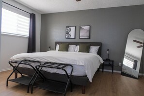 3 bedrooms, desk, iron/ironing board, travel cot