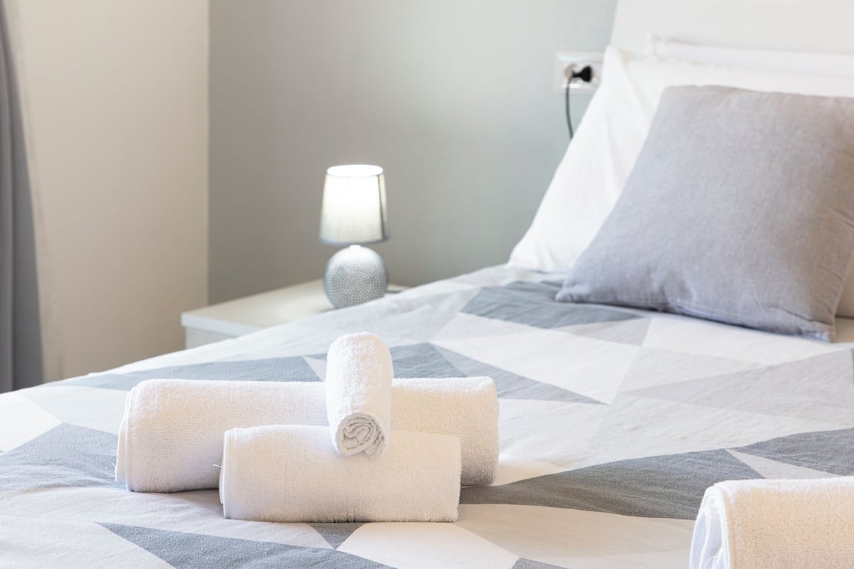 Design Room | Hypo-allergenic bedding, down duvets, pillow-top beds, minibar