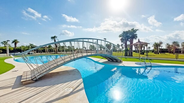 Pool - 1 bedroom beautiful apartment in Cabanes (Cabanes)