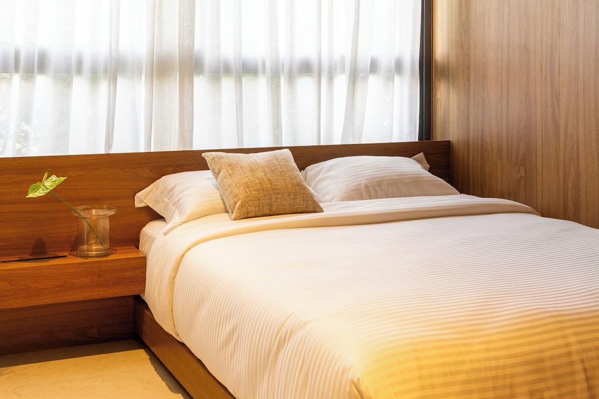 Superior Studio, 1 Double Bed, Private Bathroom | Hypo-allergenic bedding, laptop workspace, free WiFi, bed sheets