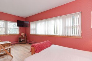 4 dormitorios, tabla de planchar con plancha, wifi gratis y ropa de cama