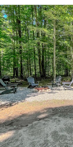 Cozy Cabin - In the Stix! Centrally located for Up North Fun