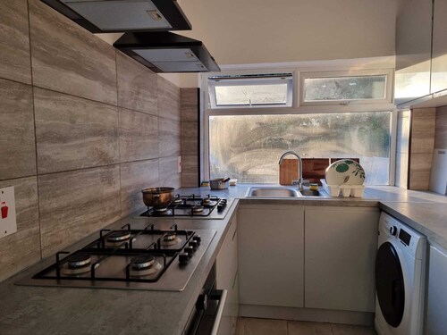 Easy Rooms - London Luton Airport