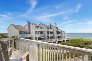 Property grounds - Flourish on the Cape — Direct Gulf Views · 16 Steps to Beach · All-King Beds (Port St. Joe)