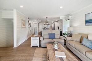 Smart TV, books - Flourish on the Cape — Direct Gulf Views · 16 Steps to Beach · All-King Beds (Port St. Joe)