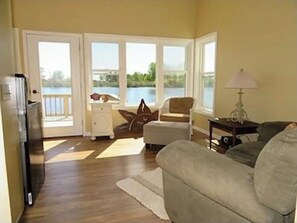 リビング エリア