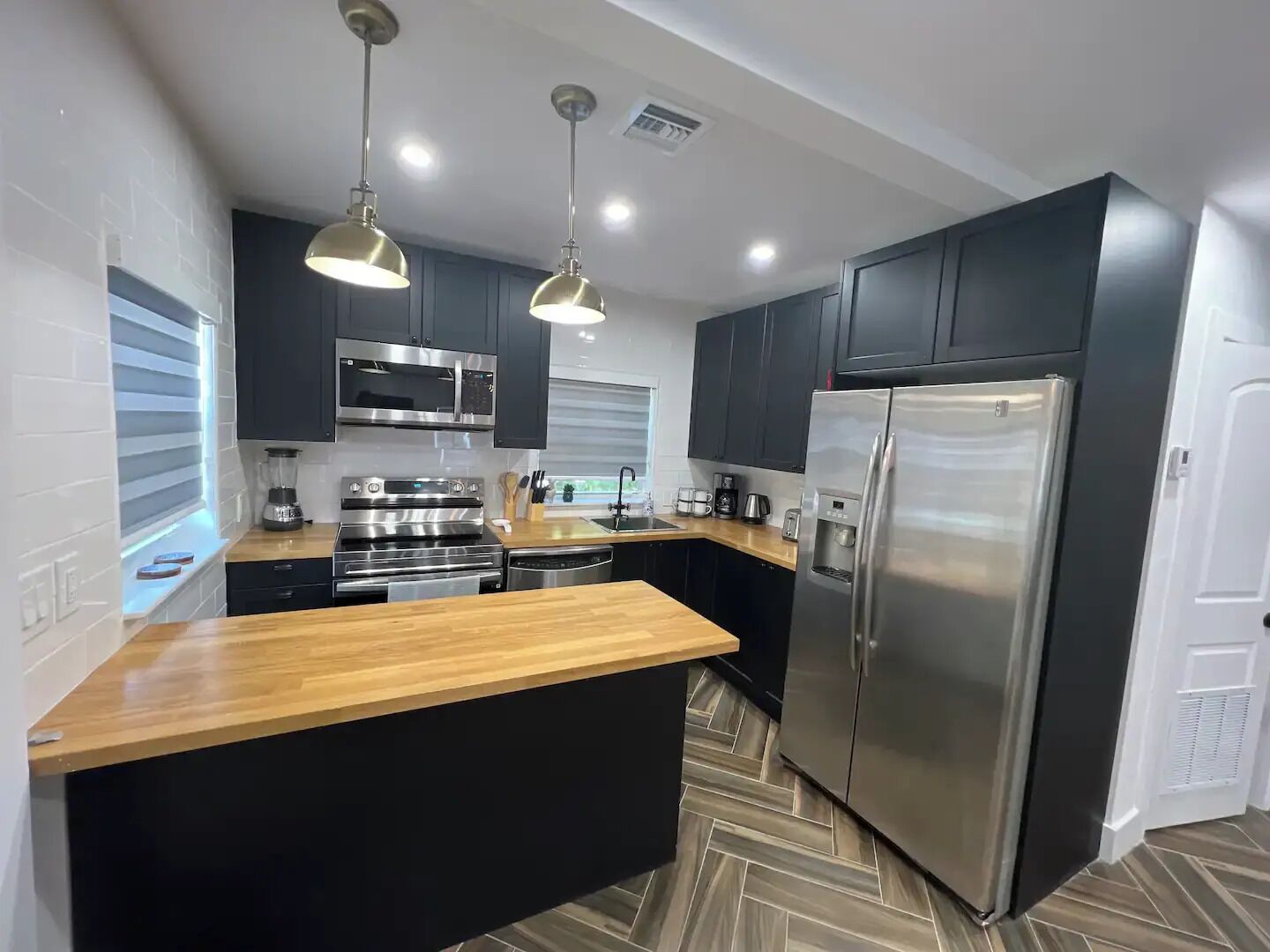 Newly remodeled 2/1 Charmer Near Miami Design District