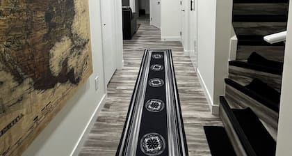 Cozy & Stylish 2 Bedroom Basement Apartment in SW Edmonton