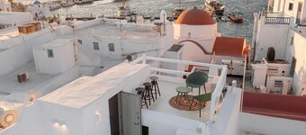 Secretkhora, 2bdr&2bth, Terrace, Sea & Sunset View