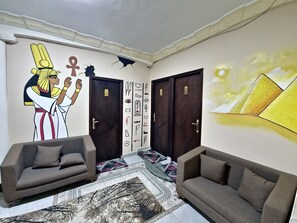 Reception - Supreme Pyramids view (Giza)