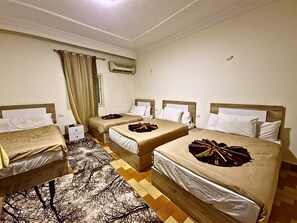 Deluxe Quadruple Room, Multiple Beds, Mountain View - Supreme Pyramids view (Giza)