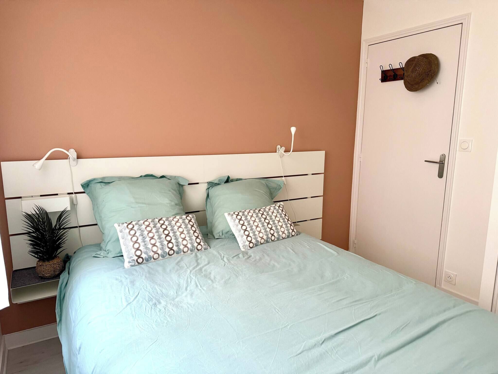 2 Schlafzimmer, Bügeleisen/Bügelbrett, kostenloses WLAN