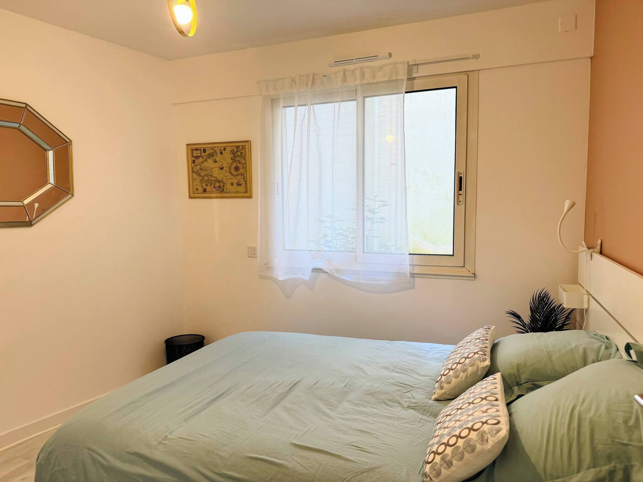 2 habitaciones, tabla de planchar con plancha y wifi gratis 