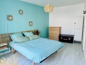 2 bedrooms, iron/ironing board, free WiFi