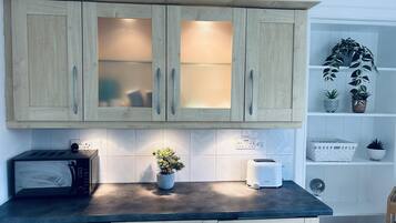 Apartment | Private kitchen | Fridge, microwave, oven, stovetop