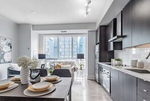 Apartment | Interior - The Fairview Downtown (Toronto)