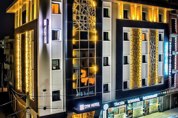 Facciata della struttura