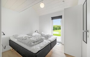 3 Schlafzimmer, Reisekinderbett, kostenloses WLAN