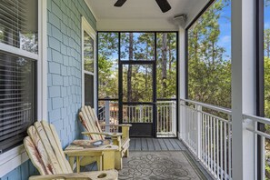 Terrace/patio - SEA-REST!! Relaxed 4br 4ba home, POOL and close to the BEACH! (Alys Beach)