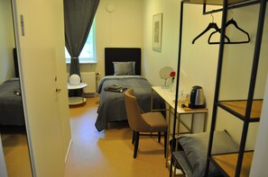 Desk, laptop workspace, free WiFi