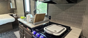 Coleman 202 RD travel trailer. Located on the owner's lakefront property!