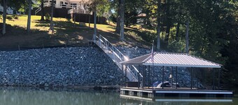 Coleman 202 RD travel trailer. Located on the owner's lakefront property!