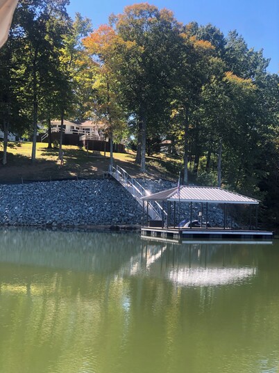 Coleman 202 RD travel trailer. Located on the owner's lakefront property!