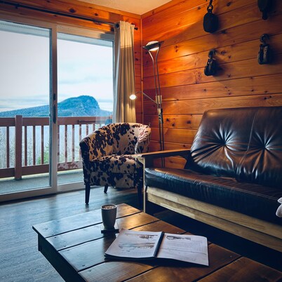 Kineo Overlook (Beautiful Mountain Views)