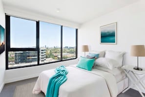 2 habitaciones, tabla de planchar con plancha, wifi y ropa de cama