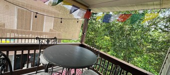 Cozy house close to the Branson strip and all golfing courses! kids friendly.