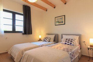 2 dormitorios y Internet