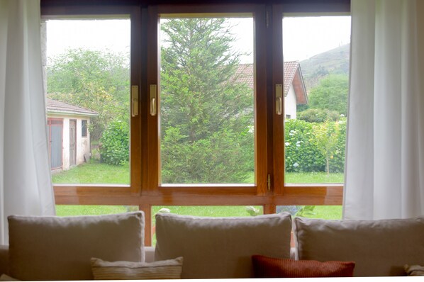 Interior - Casa Las Hortensias (Llanes)