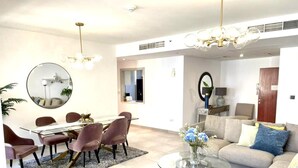 Apartment | Living area - Large 4 Bedroom Sea View Jbr (Dubai)