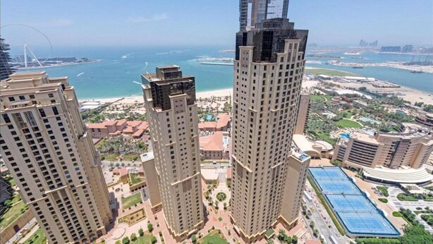 Apartment | Pool - Large 4 Bedroom Sea View Jbr (Dubai)