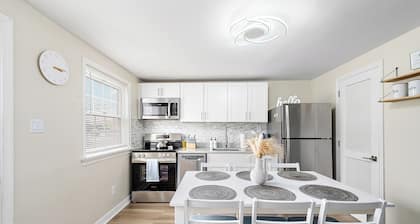 Spacious, recently renovated centrally located condo with pool and parking
