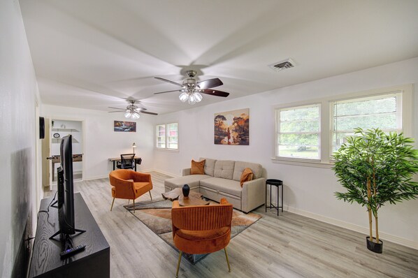 Smart-tv och bordsfotboll