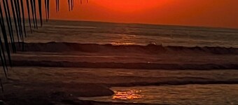 Pacific Ocean-Front Villa de Azul. stunning Sunrises & Sunsets, 3bd 2 full baths