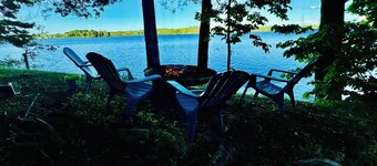 Peace and Tranquility at Luxury Frontenac Lake House