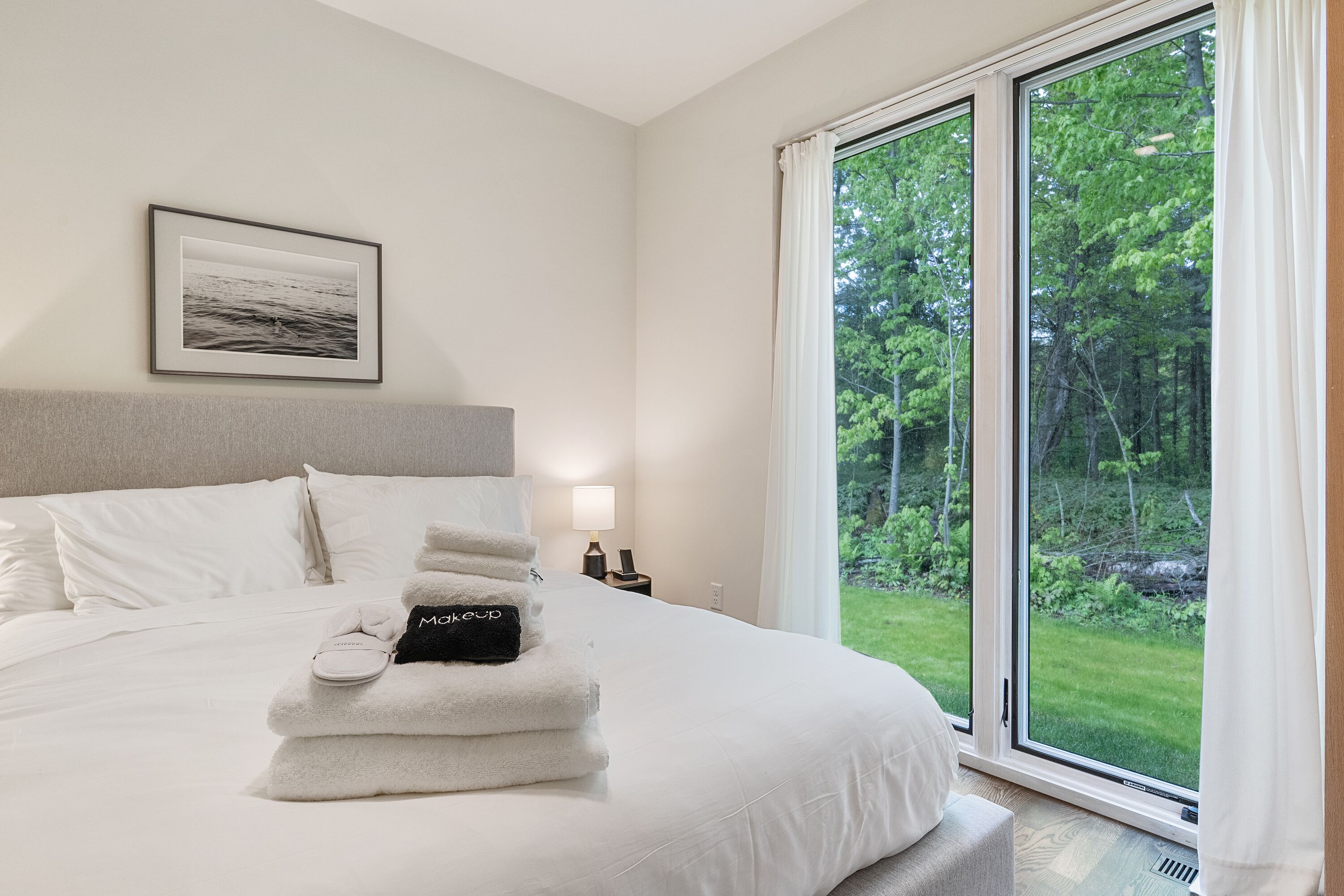 Door County Lakeside Retreat with Hot Tub & Fire Pit, Algoma, WI