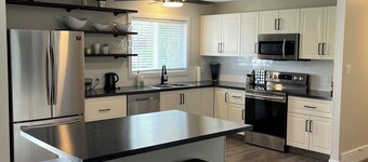 Upper level home in Grande Prairie